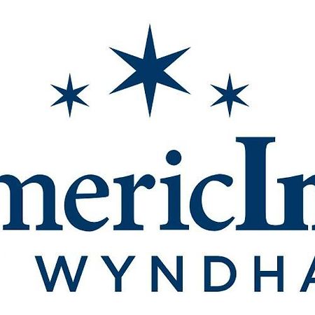 Americinn By Wyndham Ошкош Экстерьер фото